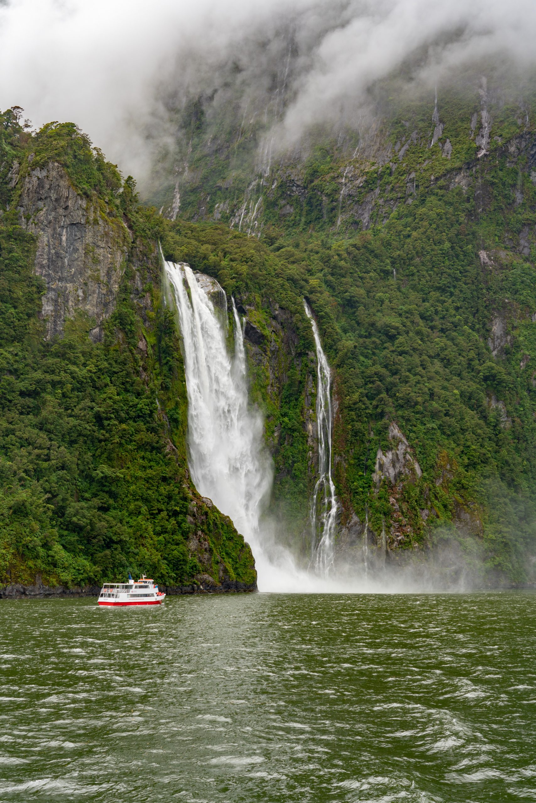Milford Sounds scaled